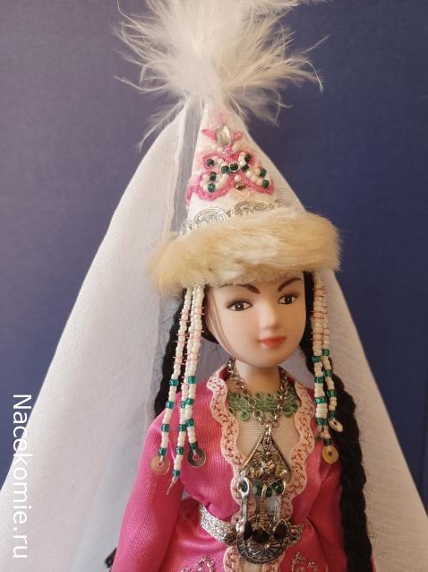 Куклы в народных костюмах №48 Кукла в киргизском праздничном костюме