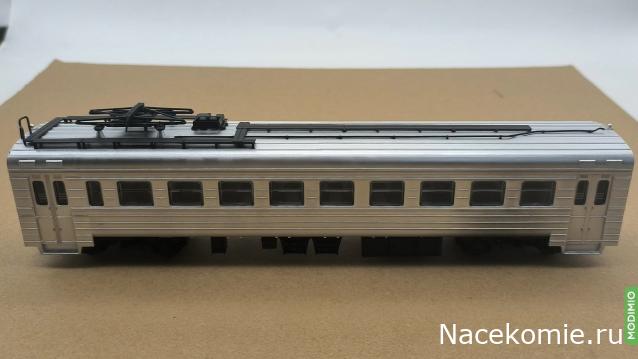 Наши поезда №15 - ЭР2 - Моторный вагон электропоезда