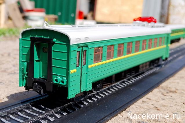 Наши поезда №15 - ЭР2 - Моторный вагон электропоезда