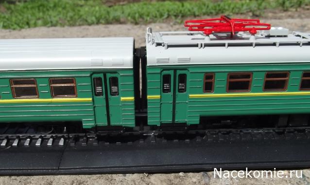 Наши поезда №15 - ЭР2 - Моторный вагон электропоезда