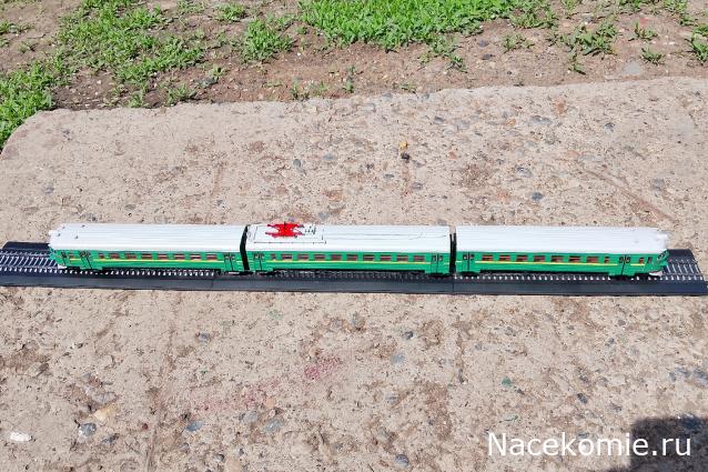 Наши поезда №15 - ЭР2 - Моторный вагон электропоезда