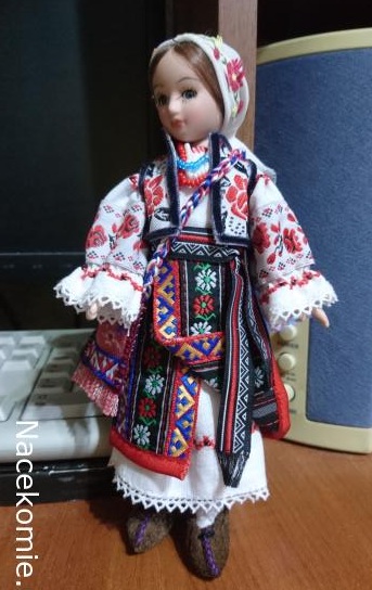 Куклы в народных костюмах №24 Кукла в молдавском летнем костюме