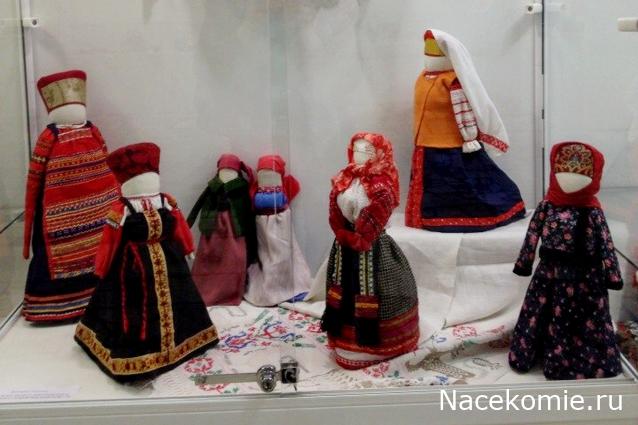 Куклы в народных костюмах №1 Кукла в зимнем костюме Московской губернии