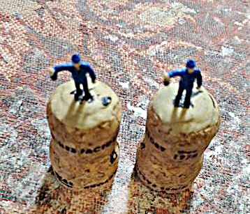 "Раскрашивание неокрашенных фигурок. Масштаб : 1/100 и 1/87