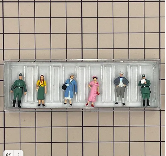 "Раскрашивание неокрашенных фигурок. Масштаб : 1/100 и 1/87