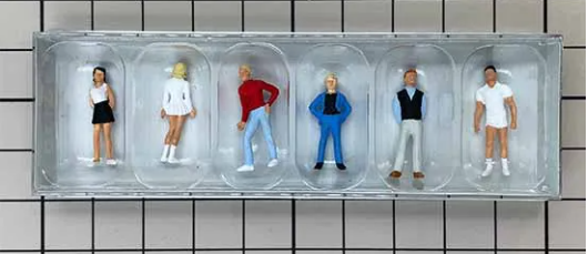 "Раскрашивание неокрашенных фигурок. Масштаб : 1/100 и 1/87