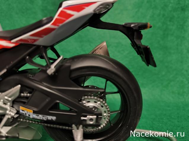 Мотоциклы других производителей, в разных масштабах, сборные модели.