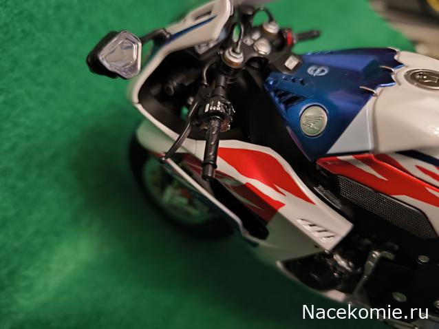 Мотоциклы других производителей, в разных масштабах, сборные модели.