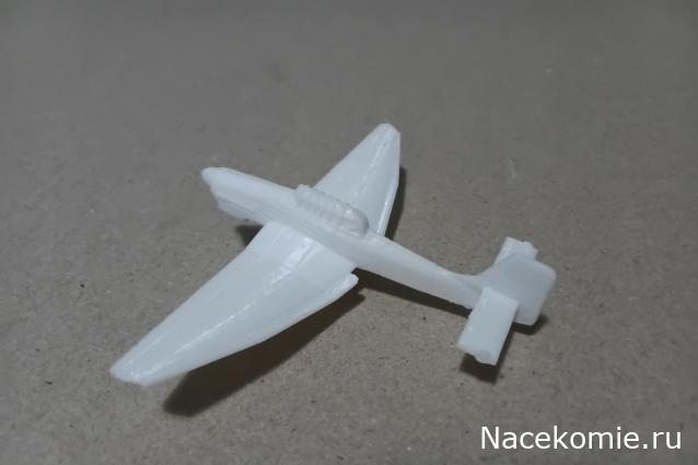 Зимняя диорама "Сражение Бронепоезда РККА с немецкой бронетехникой: бомбовая атака Юнкерса..." в М 1:160