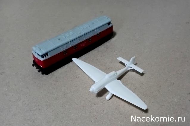 Зимняя диорама "Сражение Бронепоезда РККА с немецкой бронетехникой: бомбовая атака Юнкерса..." в М 1:160