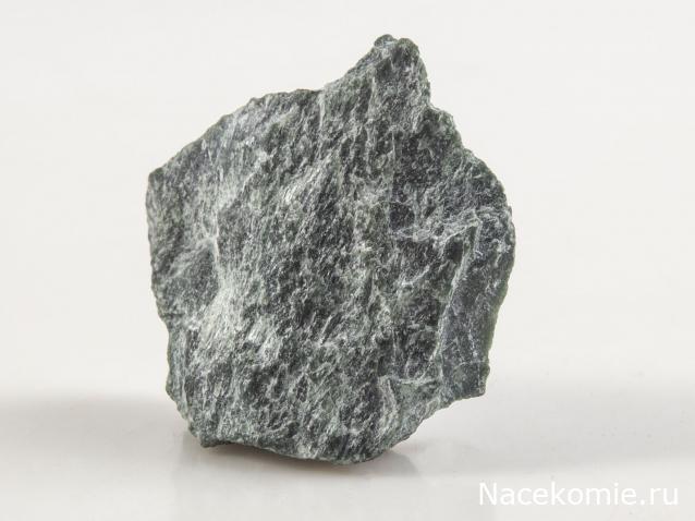 Камни и Минералы. Тайны Недр №19 - Серпентин