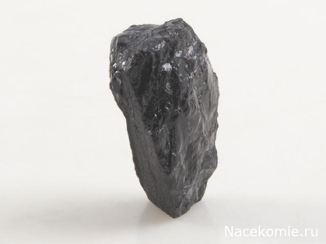 Камни и Минералы. Тайны Недр №18 - Шерл