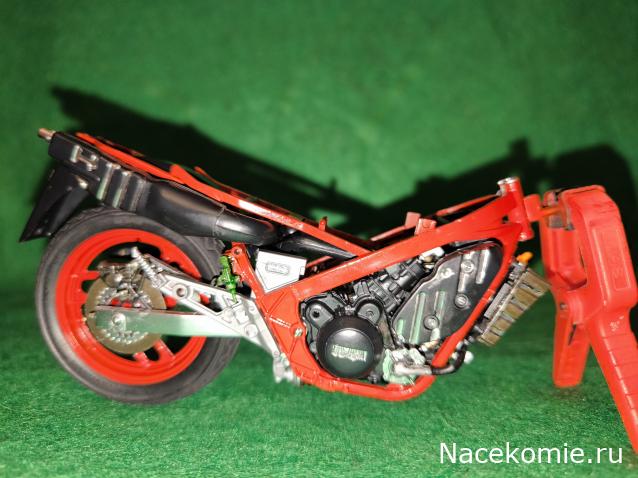 Мотоциклы других производителей, в разных масштабах, сборные модели.