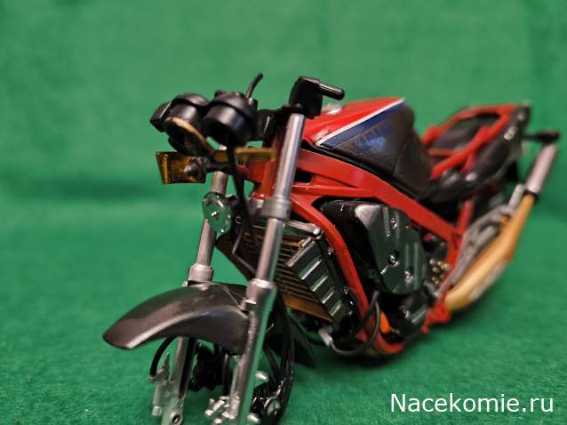 Мотоциклы других производителей, в разных масштабах, сборные модели.