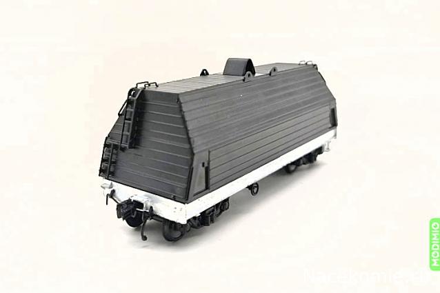 Наши поезда. Спецвыпуск №05 - Вагон-платформа для перевозки стали в рулонах, модель 13-9906