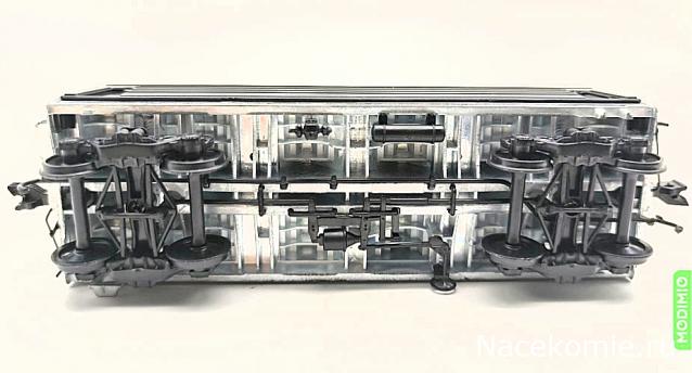 Наши поезда. Спецвыпуск №05 - Вагон-платформа для перевозки стали в рулонах, модель 13-9906