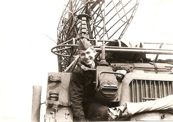 Радиорубка наших поездов: поздравления для всех тех, с кем нам по пути!