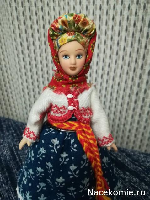 Куклы в народных костюмах №5 Кукла в зимнем костюме Архангельской губернии