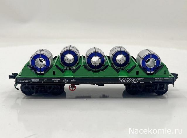 Наши поезда. Спецвыпуск №05 - Вагон-платформа для перевозки стали в рулонах, модель 13-9906