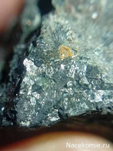 Камни и Минералы. Тайны Недр №25 - Ильменит