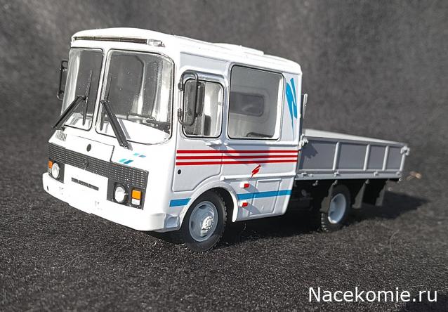 Наши автобусы Спец-выпуск № 18 - ПАЗ-3205-30К