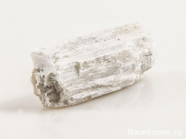 Камни и Минералы. Тайны Недр №26 - Волластонит