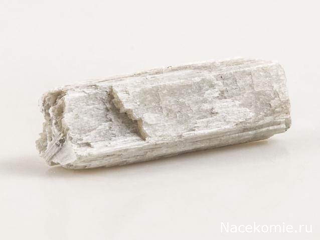 Камни и Минералы. Тайны Недр №26 - Волластонит