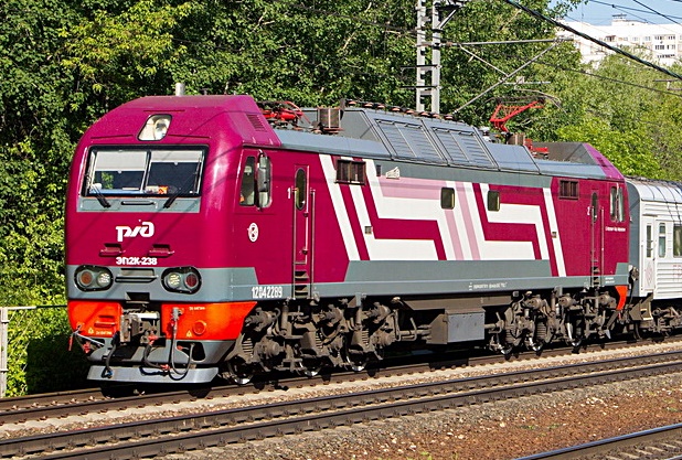 Наши поезда №ХХ - Электровоз ЭП2К