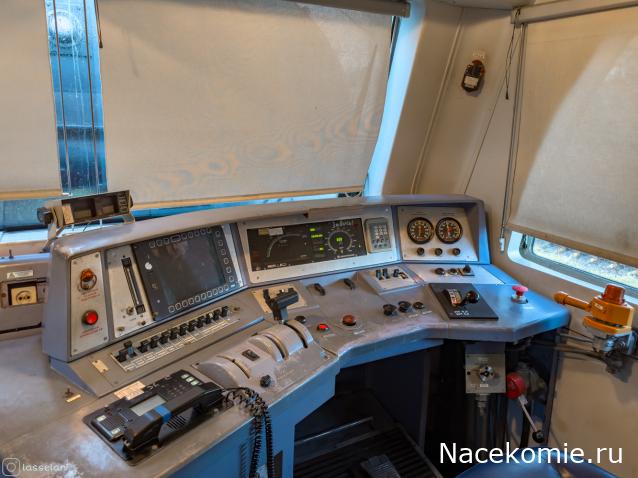 Наши поезда №ХХ - Электровоз ЭП2К