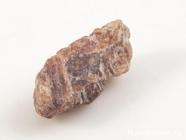 Камни и Минералы. Тайны Недр №29 - Гессонит