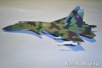 Модель самолёта “Сухой” Су-35  из коллекции